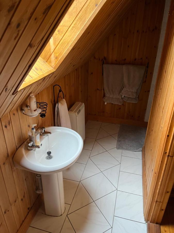 Cosy Lakeside Chalet With Option To Add Private Hot Tub Duneena Экстерьер фото